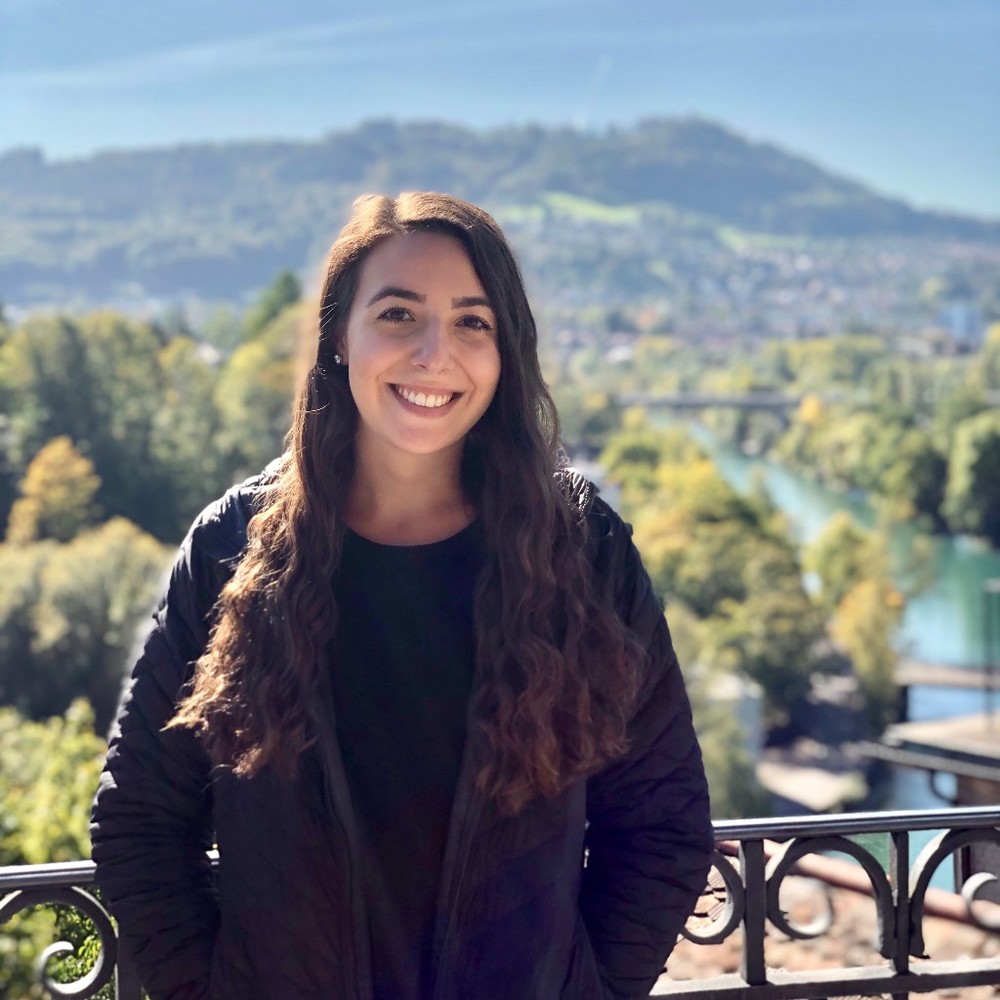 Meet your Posher, Olivia